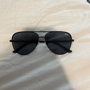 QUAY black sunglasses, good condition